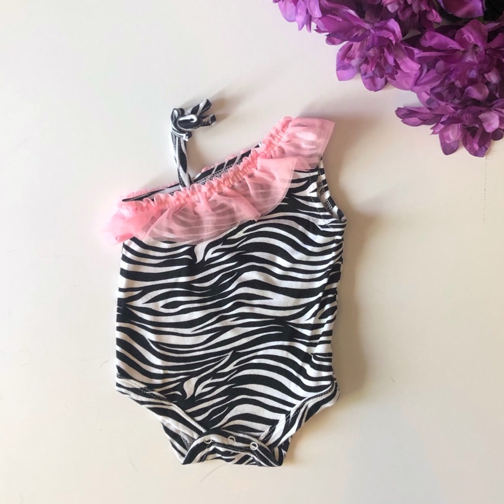 BABY GLAM 3-6 MONTH ZEBRA STRIPED BODY SUIT PINK